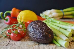 Keto svačina: Low-carb pochoutky pro každého 10 Keto svačina: Low-carb pochoutky pro každého